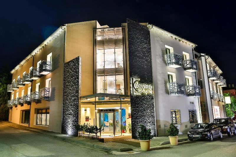 Kalavrita Canyon Hotel & Spa Exterior foto
