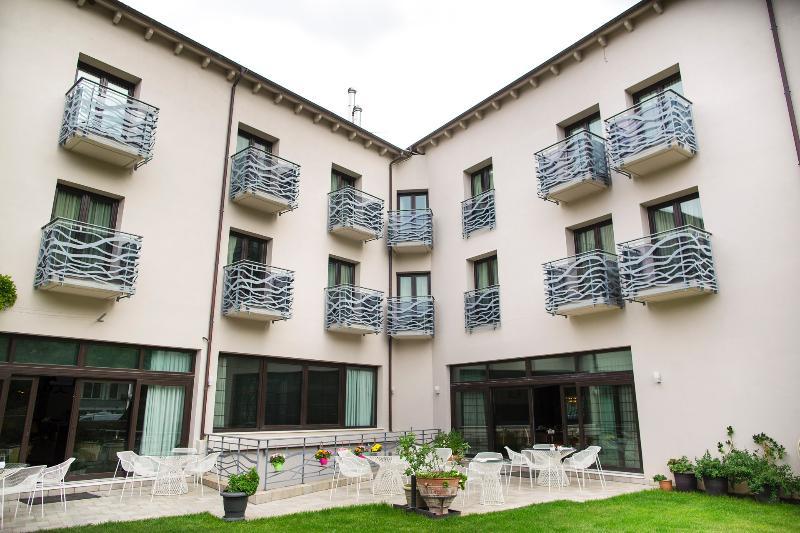 Kalavrita Canyon Hotel & Spa Exterior foto